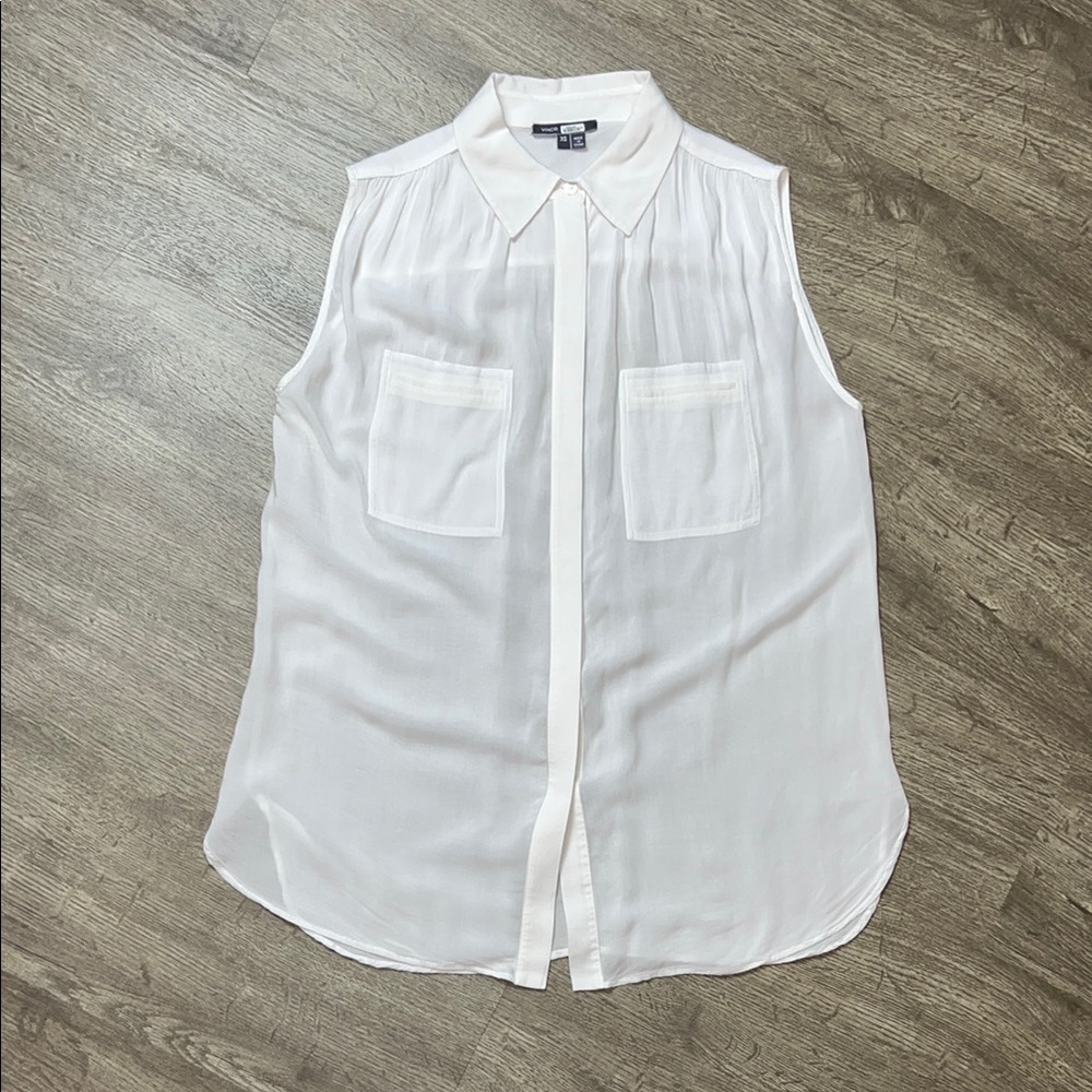 Vince Sleeveless Button Down Blouse‎ White